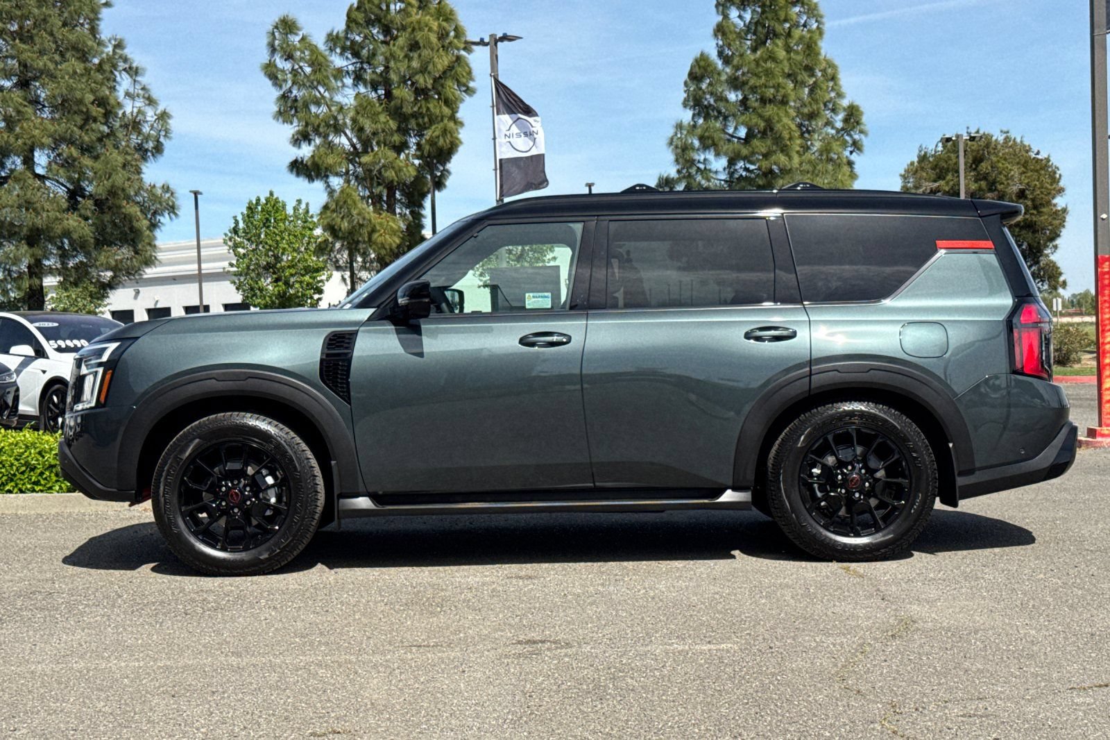 New 2026 Nissan Armada PRO-4X AWD/4WD image 9