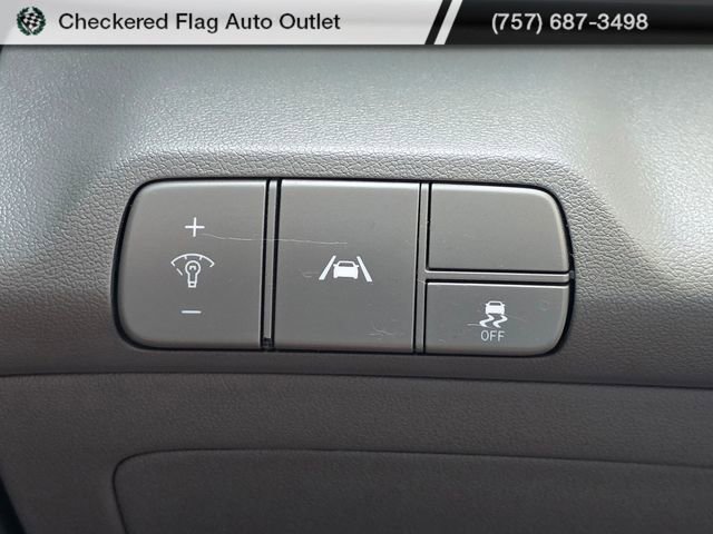 Used 2022 Hyundai Elantra SEL w/ Convenience Package image 22