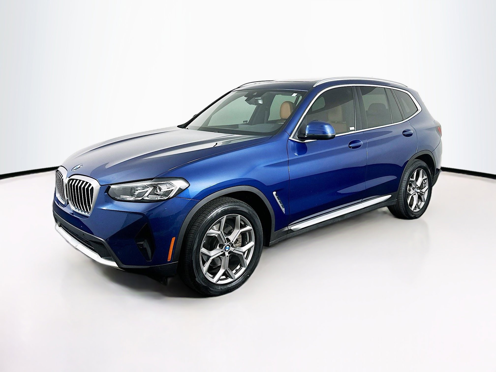 Used 2023 BMW X3 sDrive30i w/ Convenience Package image 3