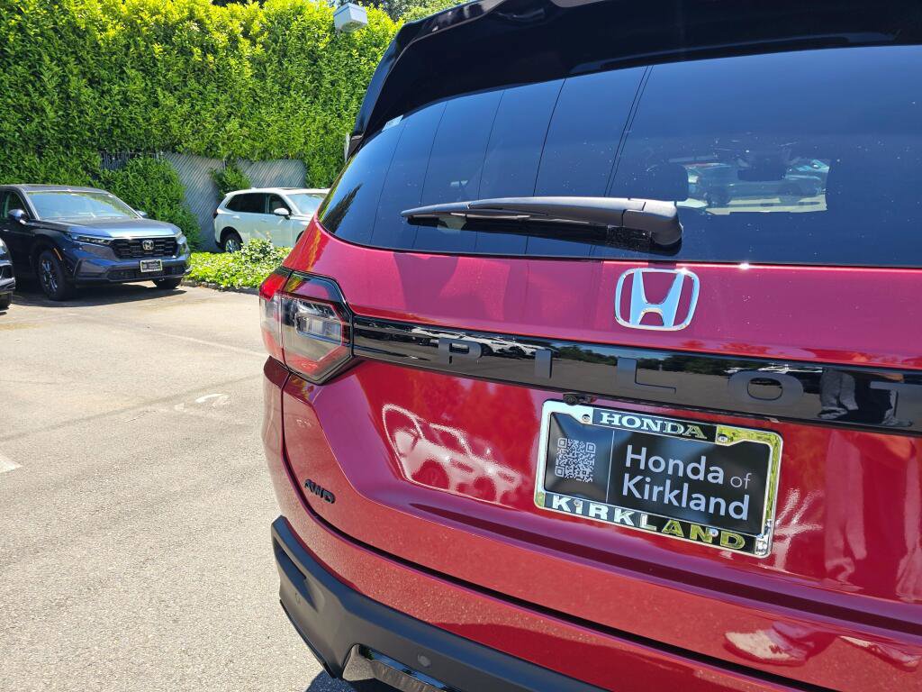 New 2026 Honda Pilot Black Edition image 16