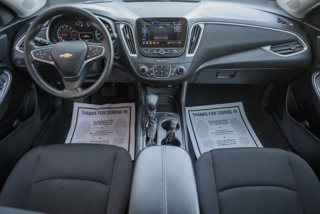 Used 2025 Chevrolet Malibu LT FWD image 24