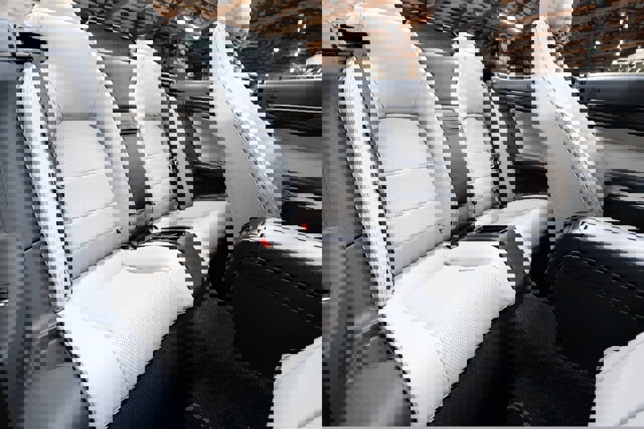 Used 2016 Mercedes-Benz E 400 Cabriolet image 25