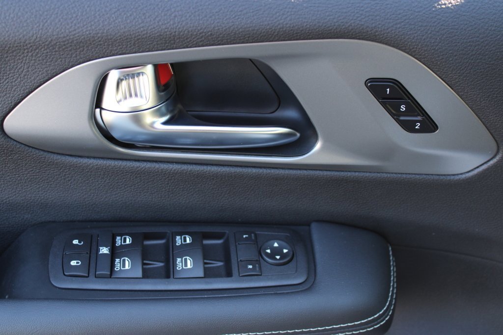 New 2026 Chrysler Pacifica Select w/ S Appearance Package image 10