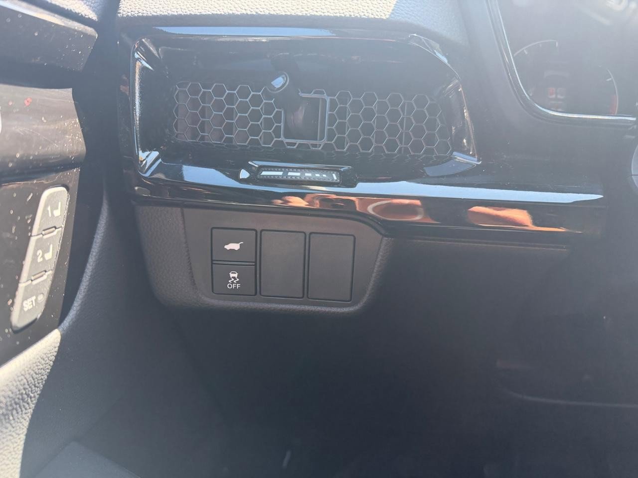 Used 2024 Honda CR-V EX-L image 28