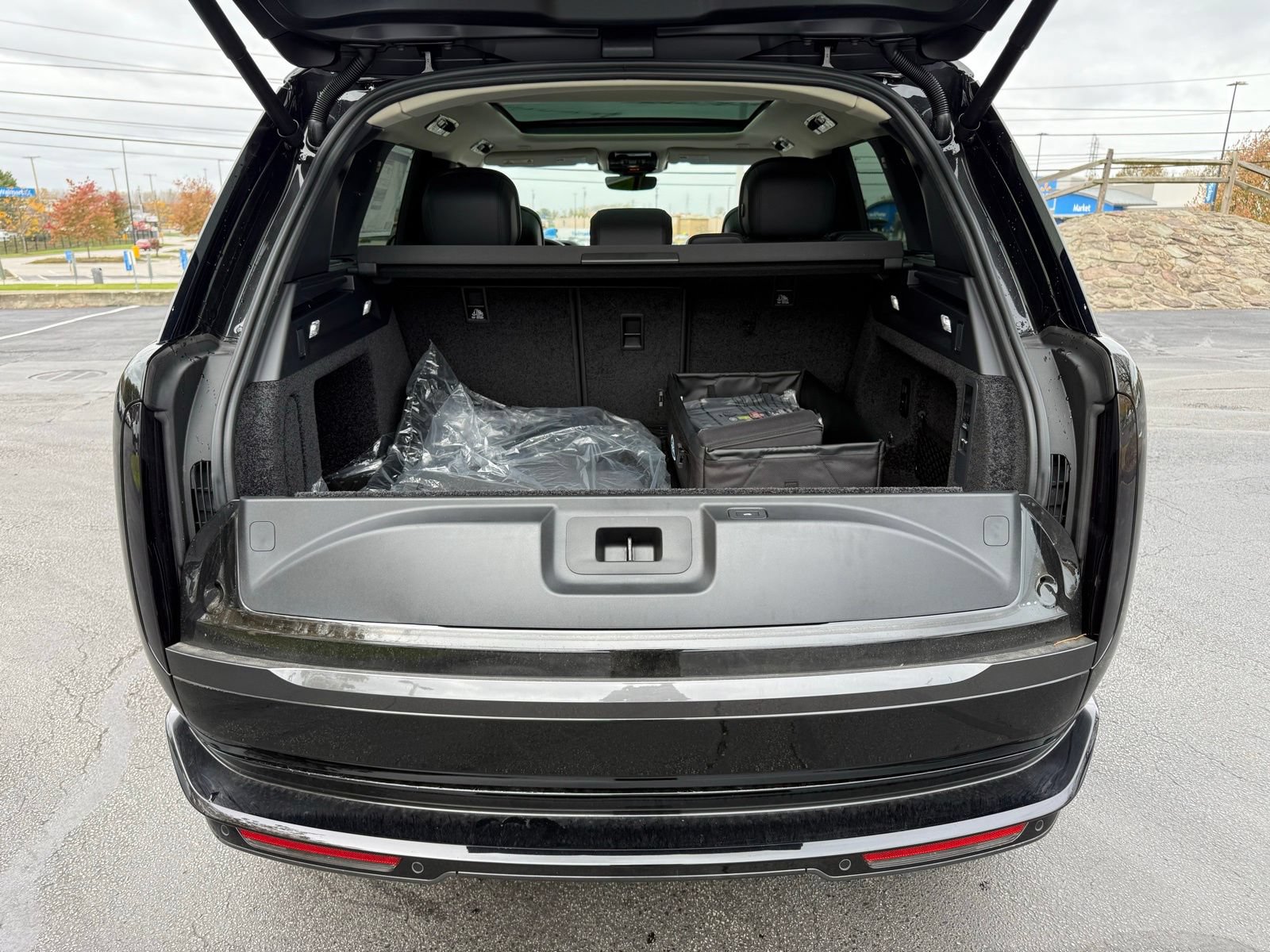 New 2025 Land Rover Range Rover SE AWD/4WD image 45