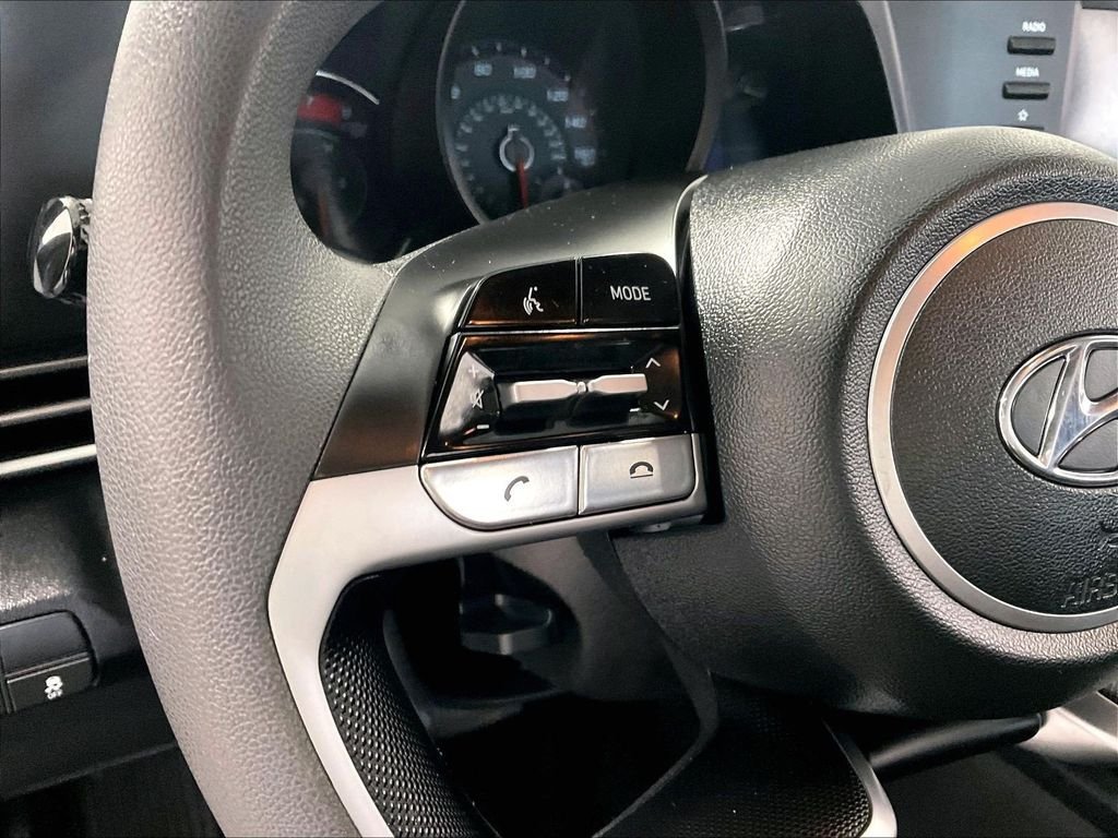 Used 2023 Hyundai Elantra SEL FWD image 22
