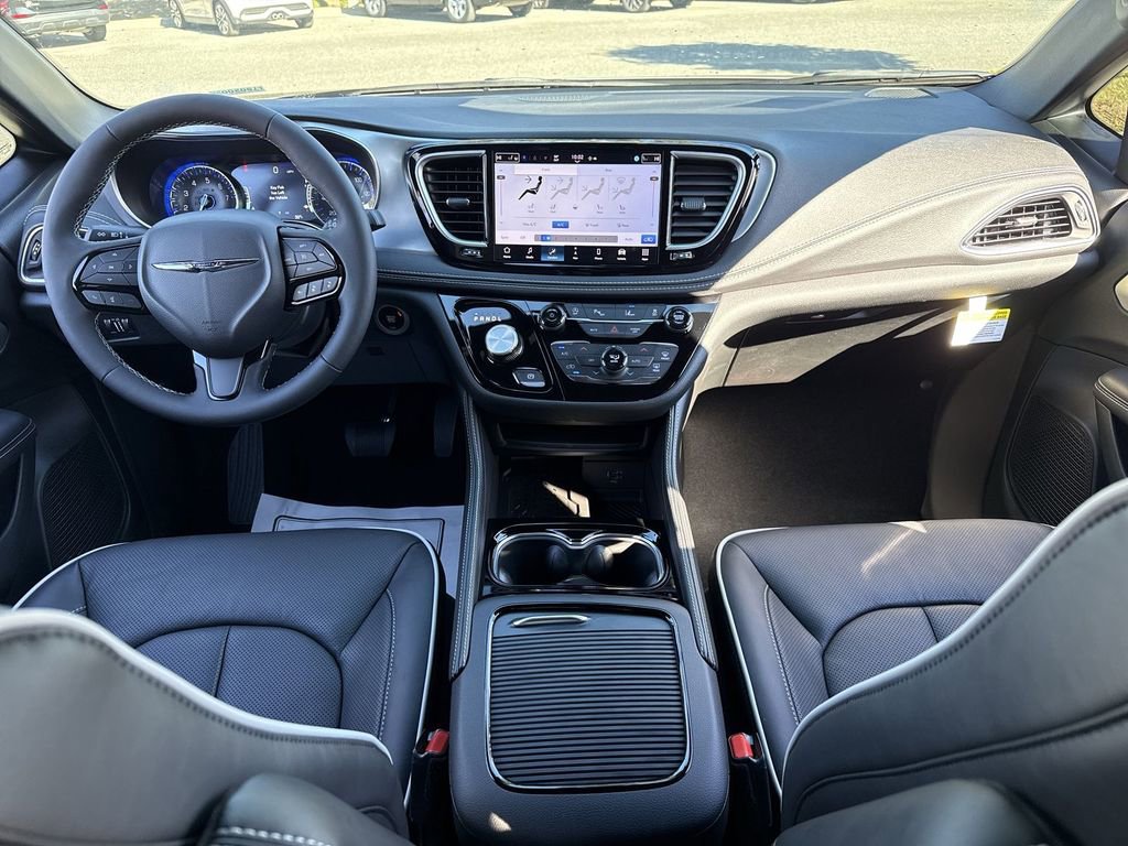 New 2026 Chrysler Pacifica Limited w/ S Appearance Package image 28