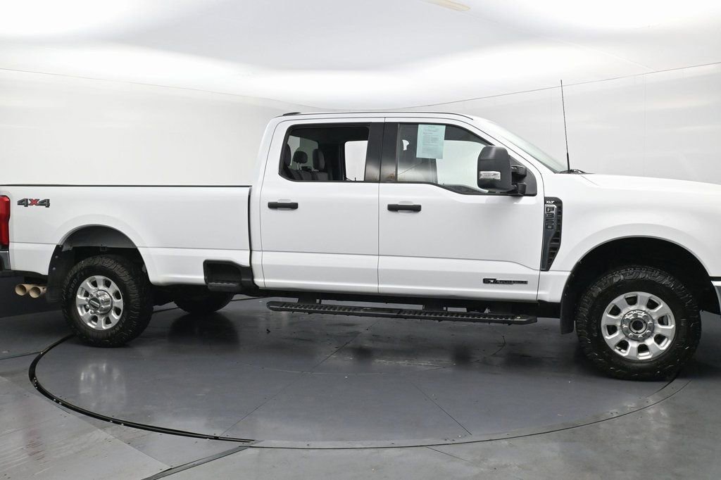 Used 2024 Ford F350 XLT image 8