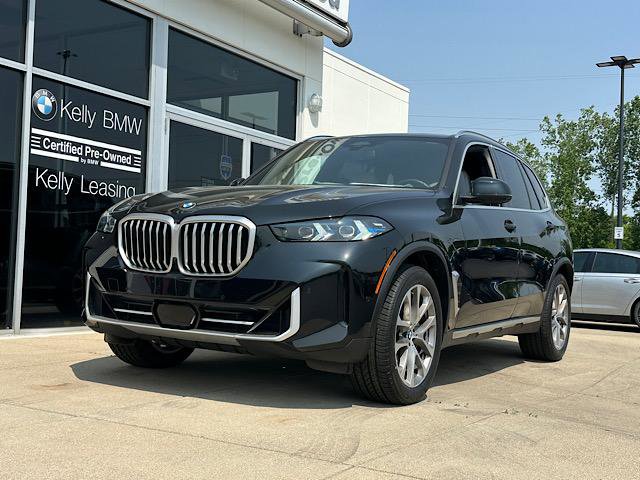 Certified 2024 BMW X5 xDrive40i w/ Premium Package image 3