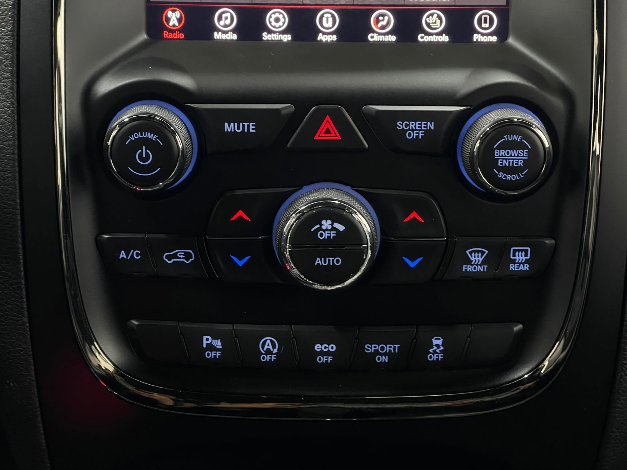 Used 2020 Dodge Durango GT image 24