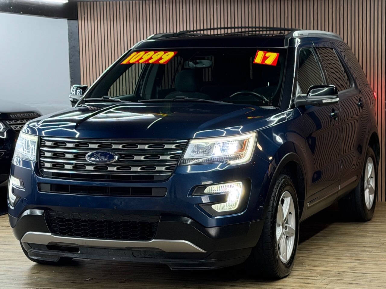Used 2017 Ford Explorer XLT w/ Equipment Group 201A