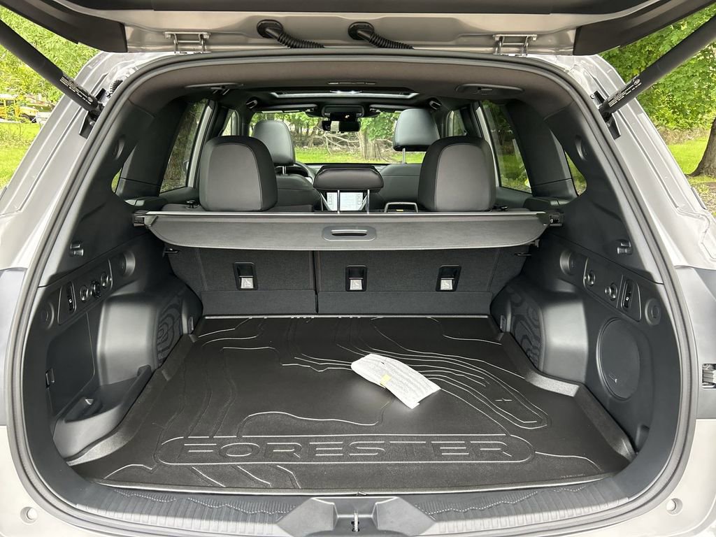 Certified 2025 Subaru Forester Touring w/ Touring Package AWD/4WD image 27