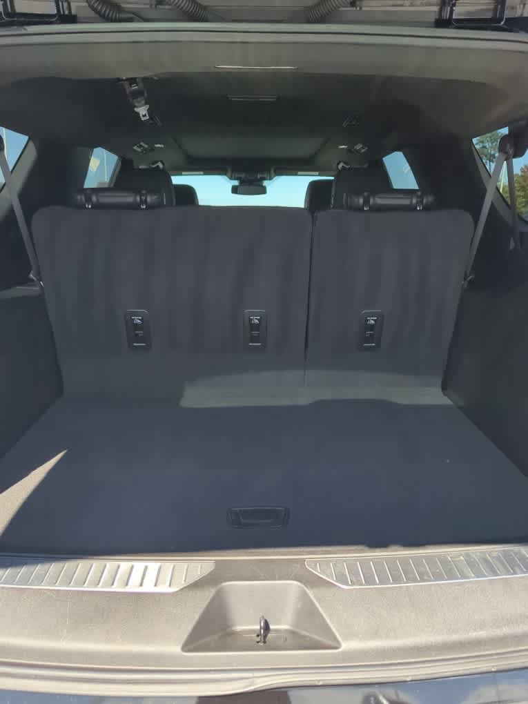 Used 2024 GMC Yukon XL Denali AWD/4WD image 26