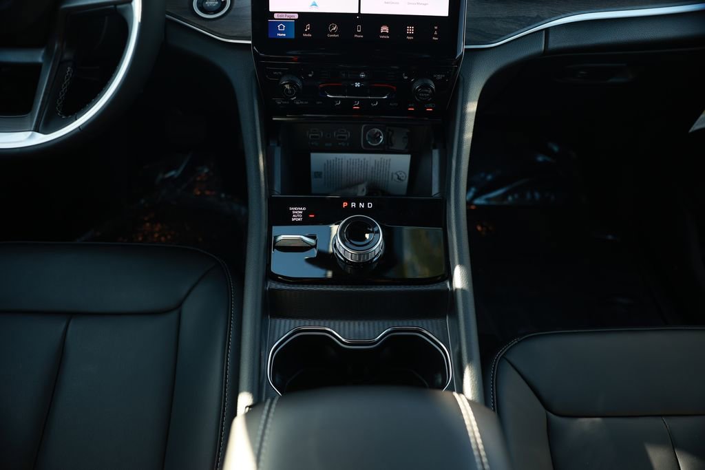 New 2025 Jeep Grand Cherokee L Limited image 26