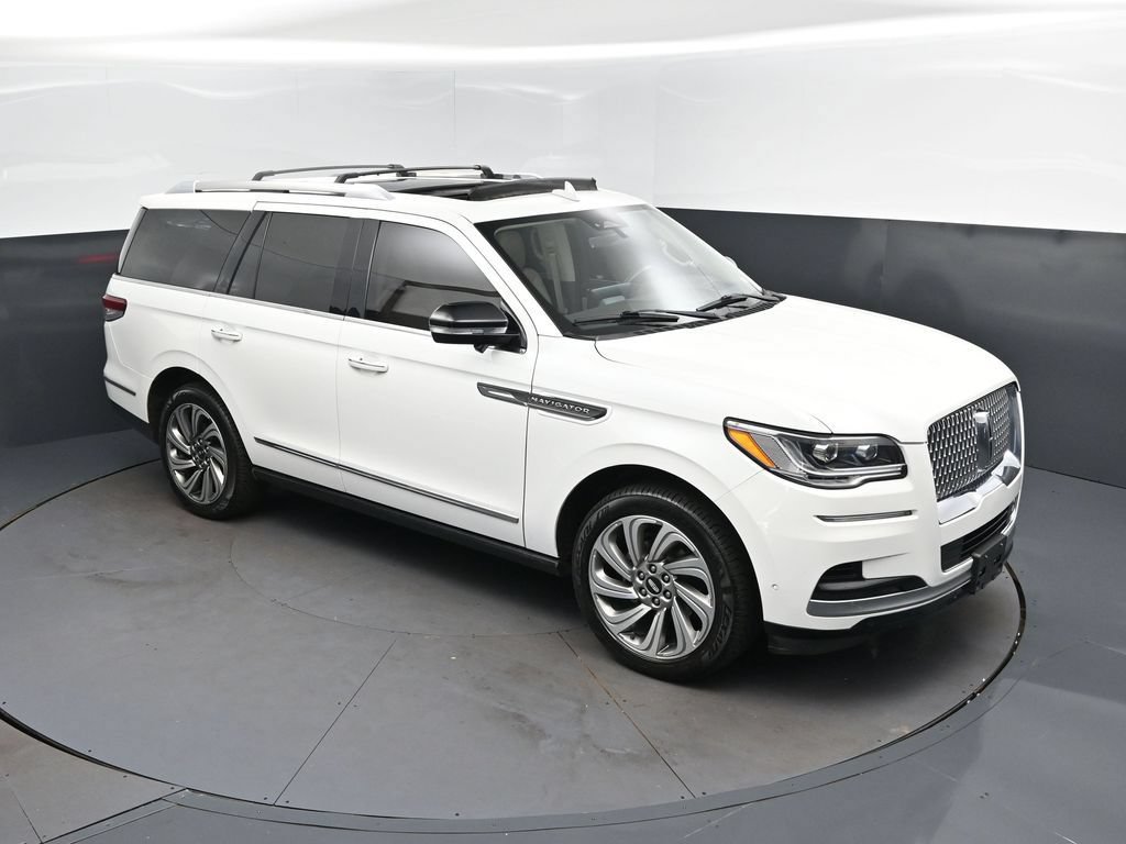 Used 2023 Lincoln Navigator Reserve AWD/4WD image 36