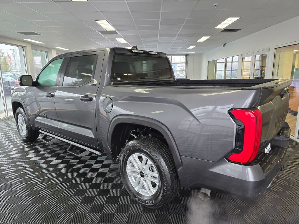 Used 2024 Toyota Tundra SR5 w/ SR5 Convenience Package image 5