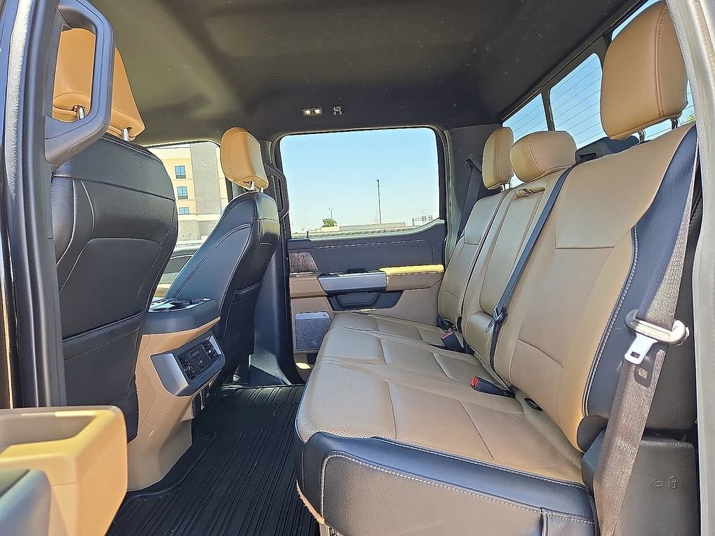 Used 2024 Ford F250 Lariat w/ Sport Appearance Package AWD/4WD image 15