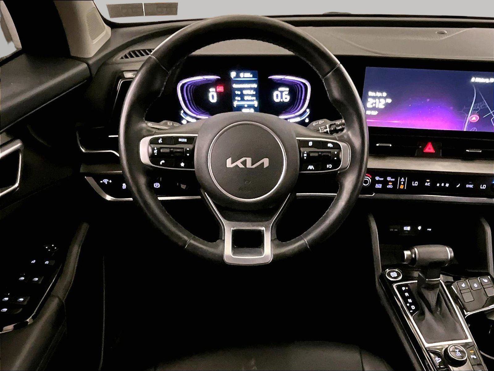 Used 2023 Kia Sportage EX AWD/4WD image 5