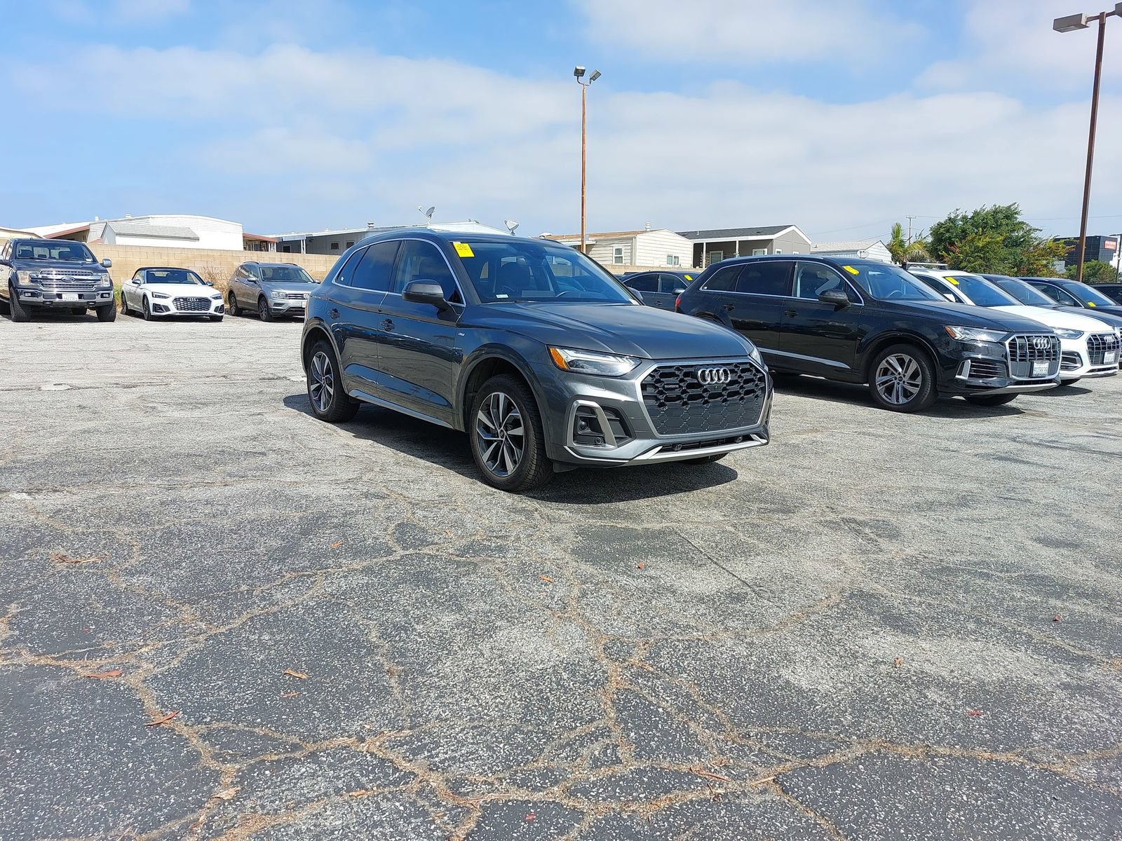 Used 2022 Audi Q5 2.0T Prestige w/ Prestige Package AWD/4WD image 2