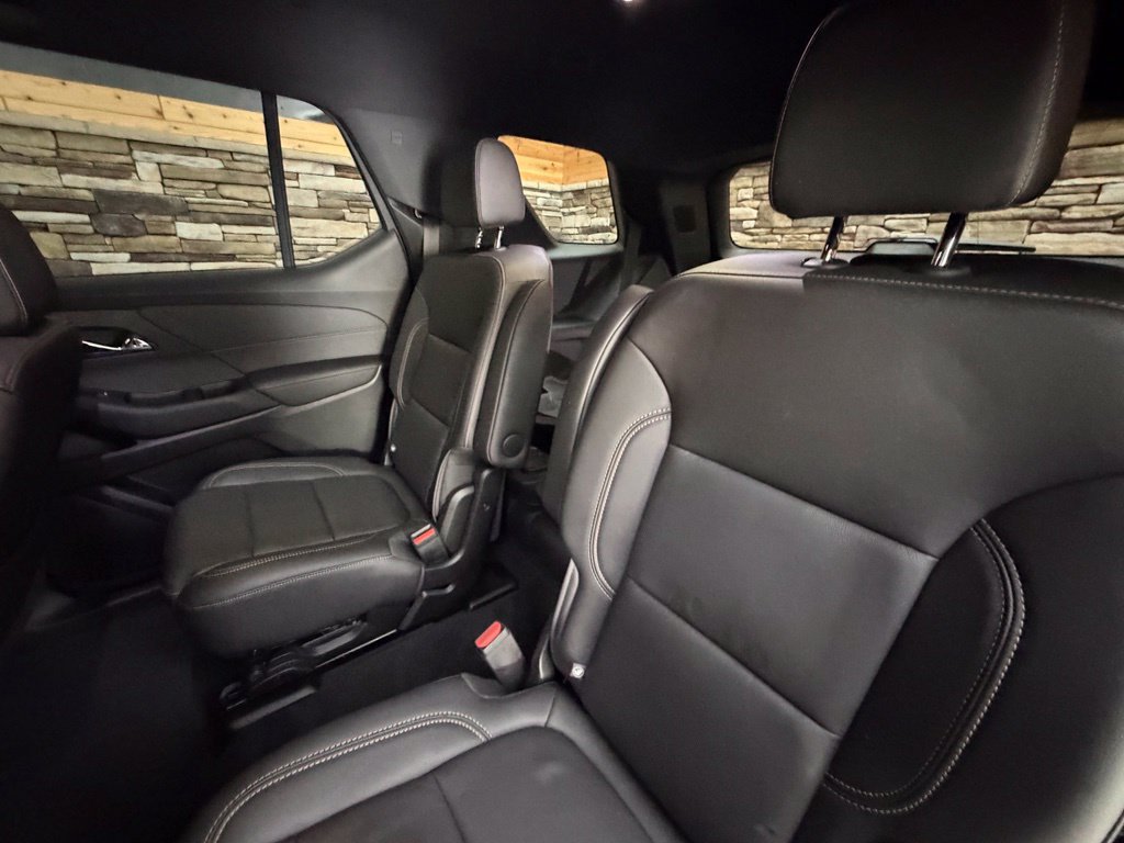 Used 2023 Chevrolet Traverse LT w/ LPO, Floor Liner Package AWD/4WD image 46