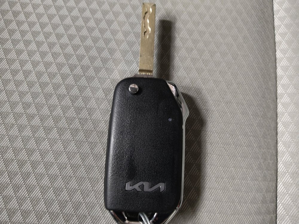 Used 2023 Kia Soul LX FWD image 32