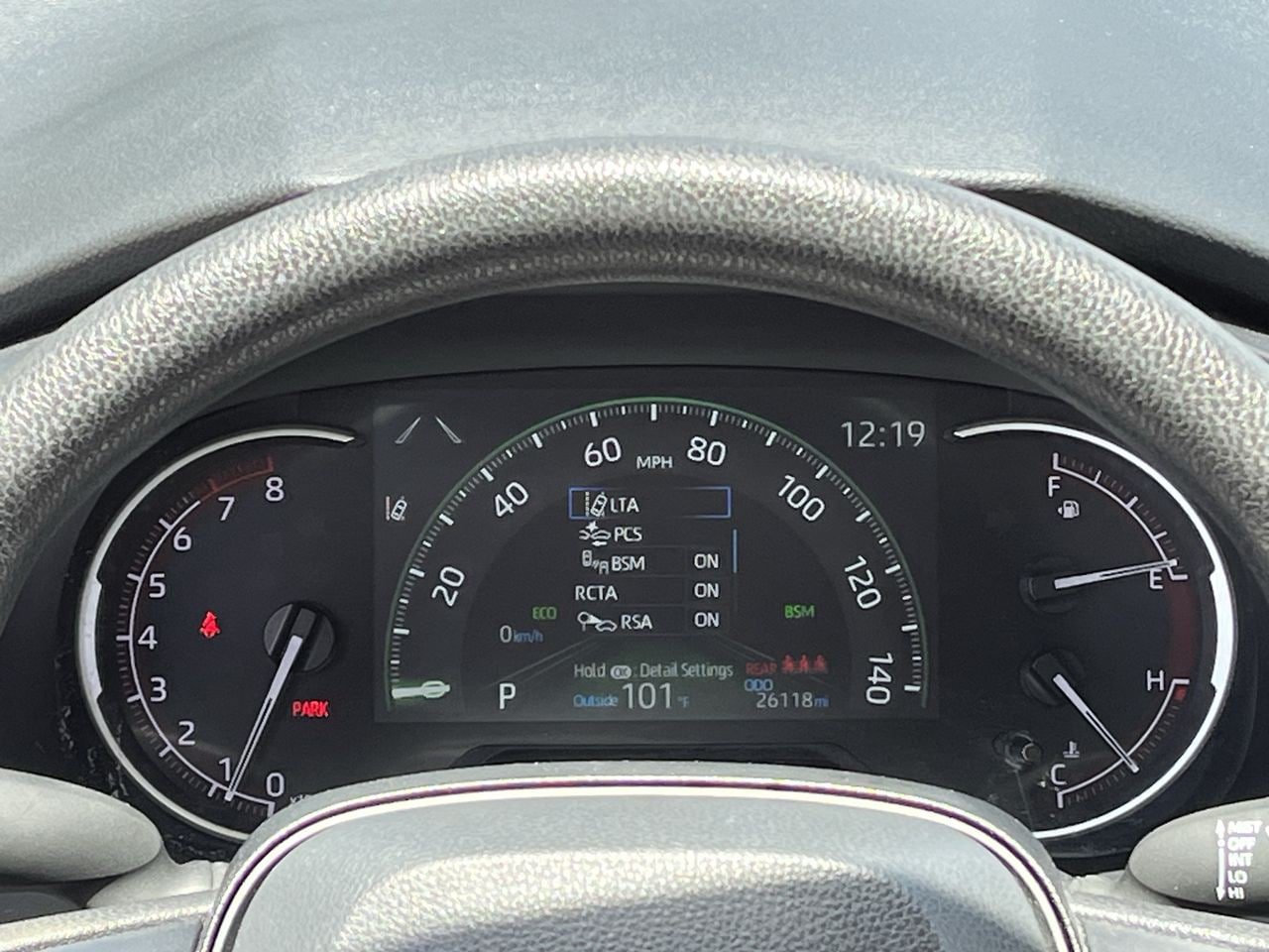 Used 2025 Toyota RAV4 XLE FWD image 13