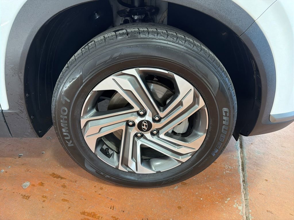 Certified 2023 Hyundai Santa Fe SEL image 10