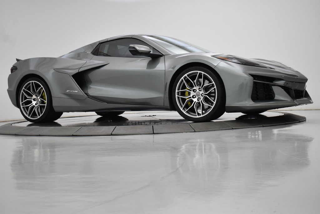 Used 2024 Chevrolet Corvette Z06 RWD image 20