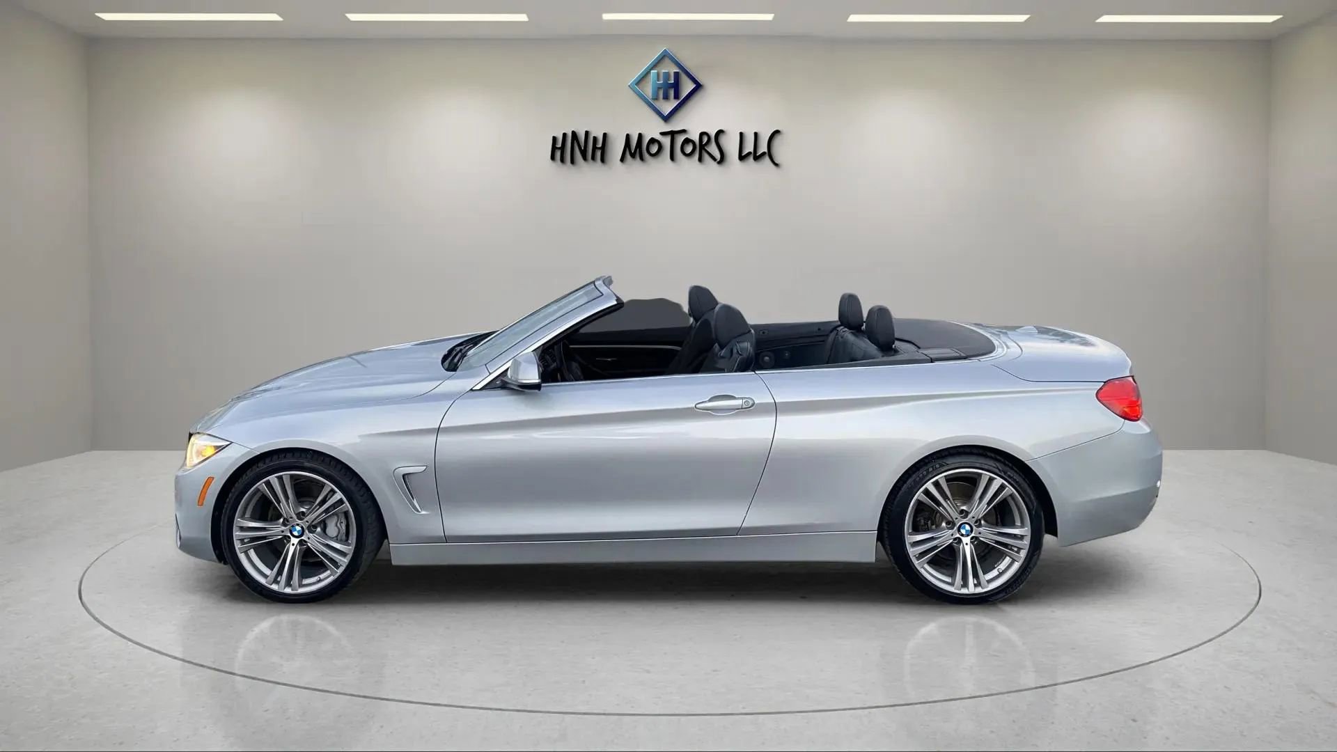 Used 2017 BMW 440i Convertible image 10