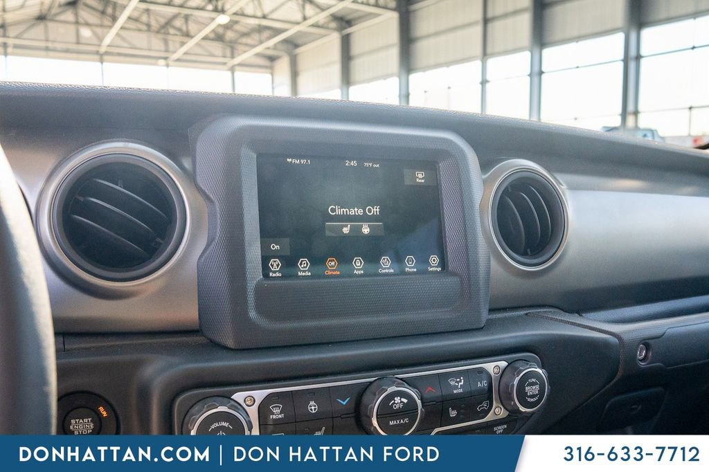 Used 2023 Jeep Gladiator Sport image 8