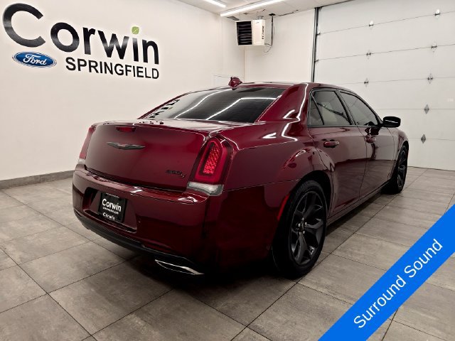 Used 2023 Chrysler 300 S w/ Comfort Group RWD image 5