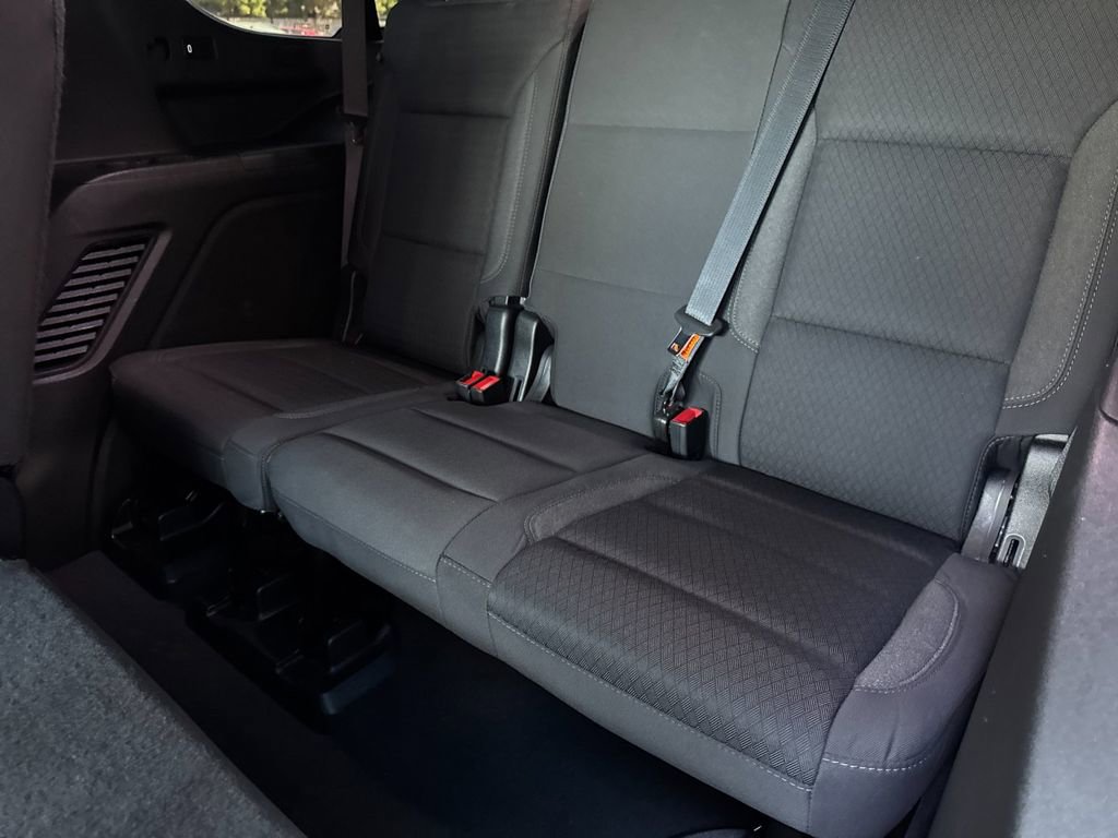 Used 2023 Chevrolet Tahoe LS RWD image 16