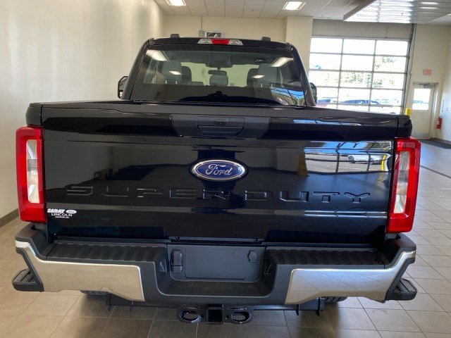 New 2026 Ford F250 XL w/ XL Chrome Package image 13