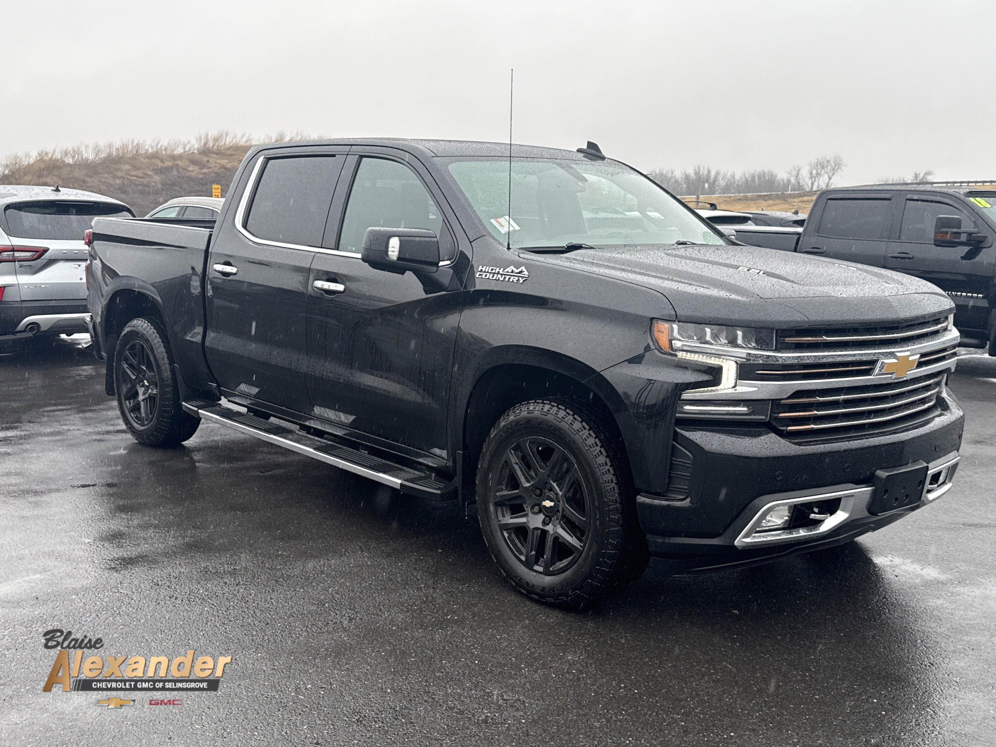 Used 2021 Chevrolet Silverado 1500 High Country w/ Z71 Off-Road Package image 1