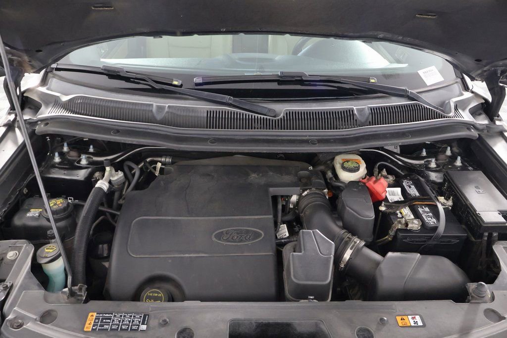 Used 2017 Ford Explorer XLT w/ Equipment Group 202A image 15