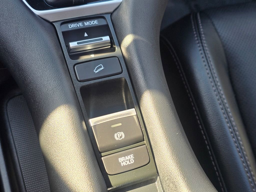 Used 2025 Honda HR-V EX-L image 25