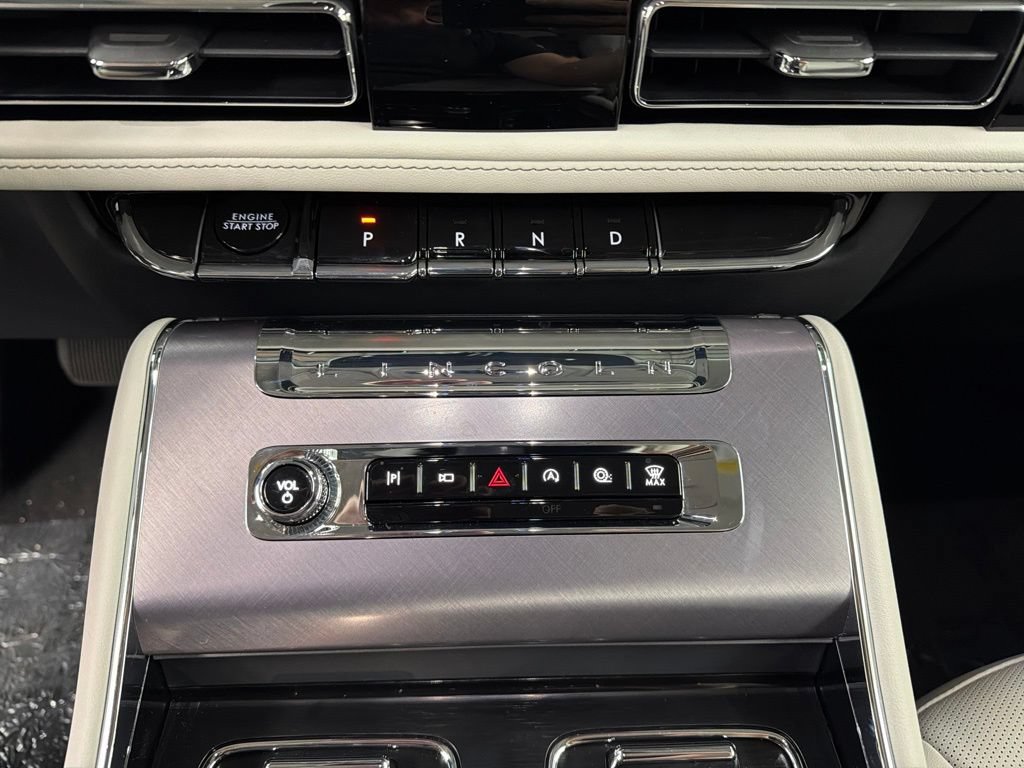New 2026 Lincoln Aviator AWD image 15