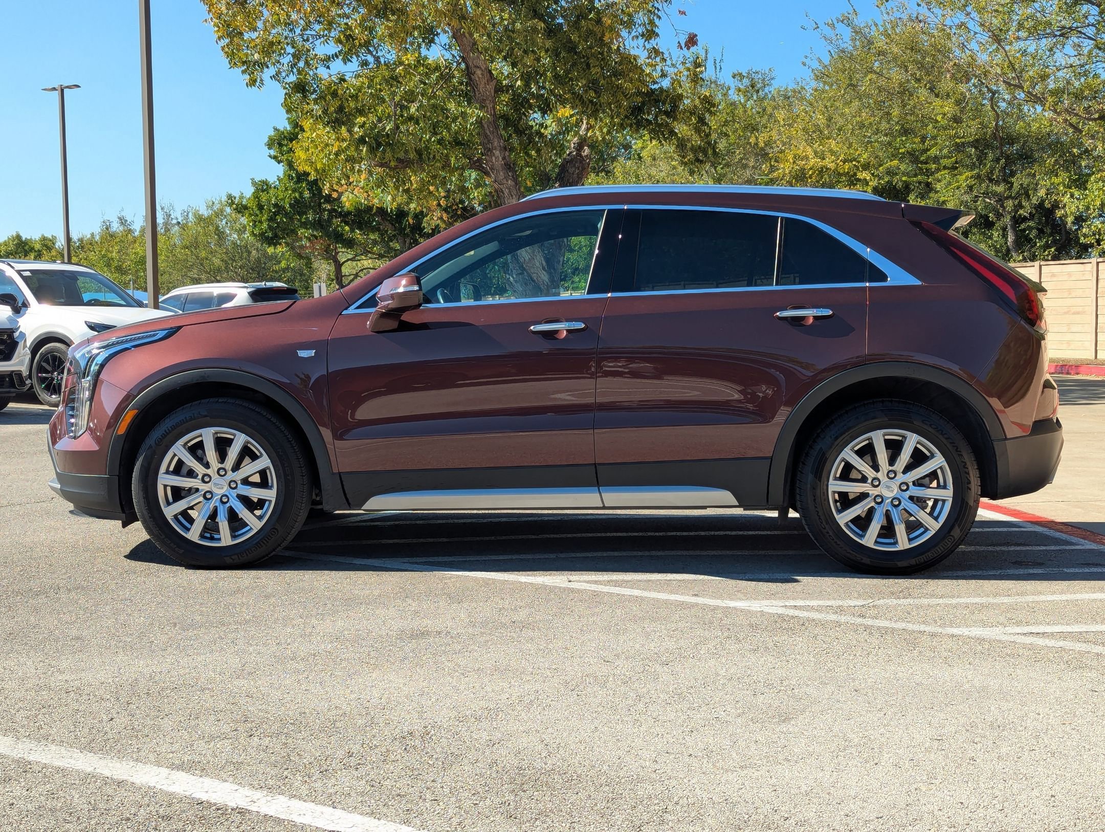 Used 2023 Cadillac XT4 Premium Luxury image 7