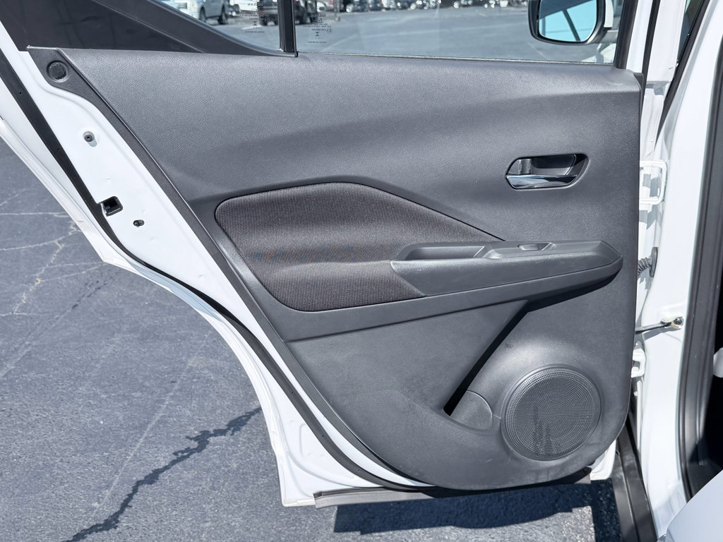 Used 2024 Nissan Kicks SV FWD image 27