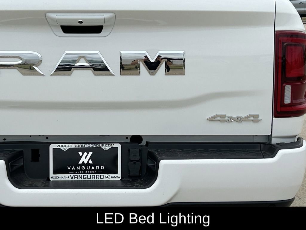 Used 2026 RAM 2500 Limited AWD/4WD image 9
