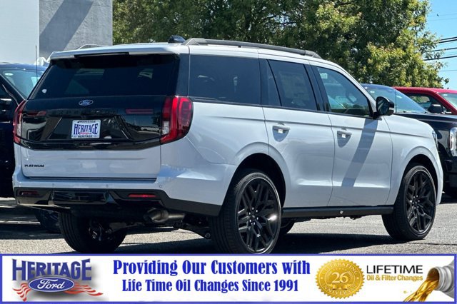 New 2026 Ford Expedition Platinum w/ Stealth Performance Package AWD/4WD image 4