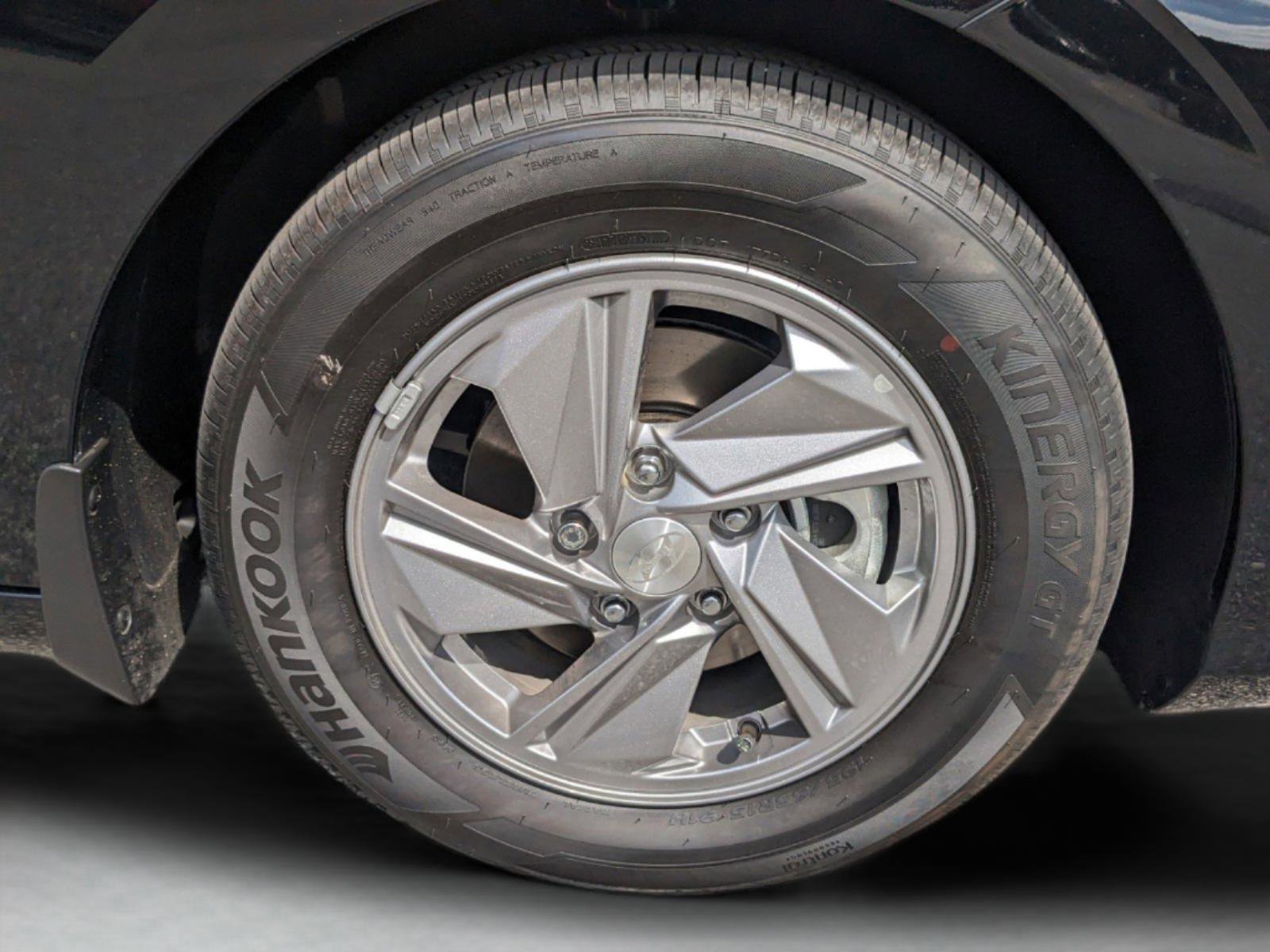 New 2026 Hyundai Elantra SE image 14