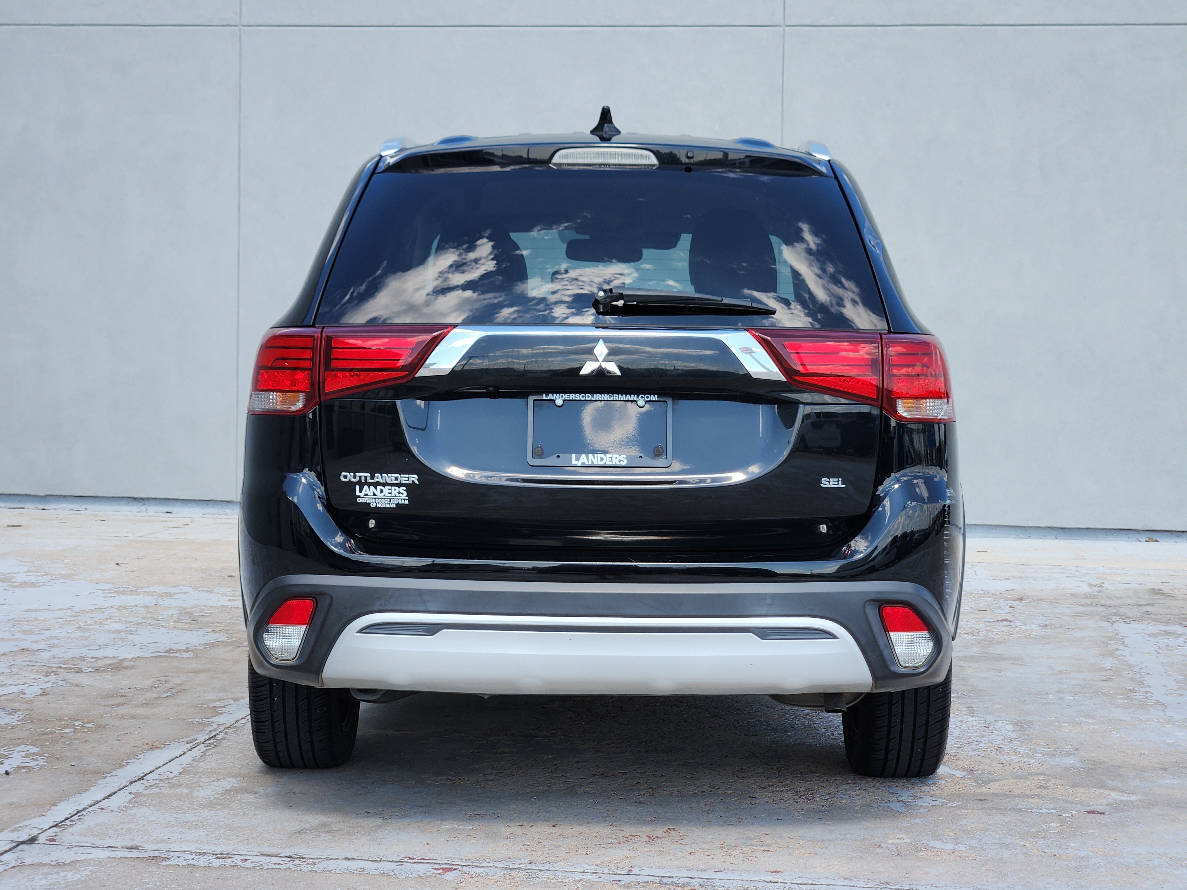 Used 2020 Mitsubishi Outlander SE FWD image 7