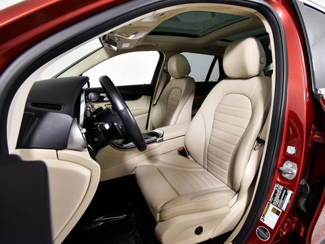 Certified 2021 Mercedes-Benz GLC 300 4MATIC image 4
