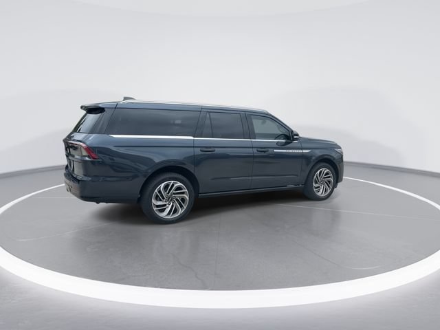 Certified 2025 Lincoln Navigator L Reserve AWD/4WD image 7