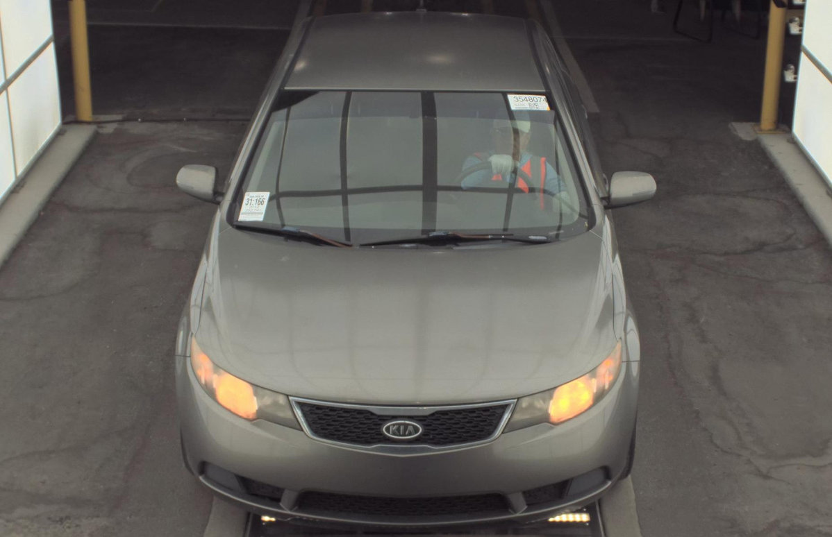 Used 2012 Kia Forte EX image 2