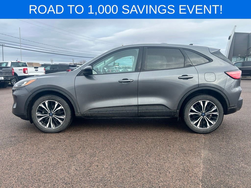 Certified 2021 Ford Escape SE w/ SE Sport Appearance Package image 3