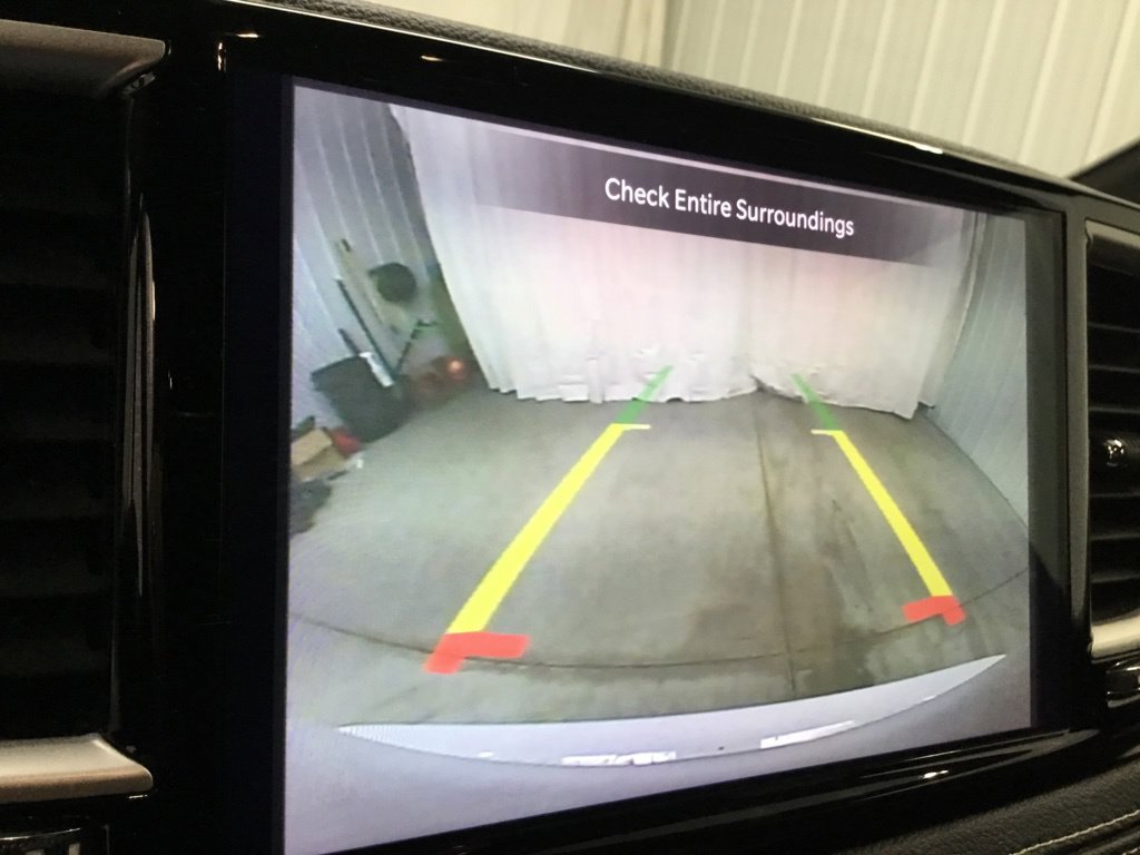 Used 2021 Chrysler Pacifica Touring-L w/ Uconnect Theater Family Group AWD/4WD image 11