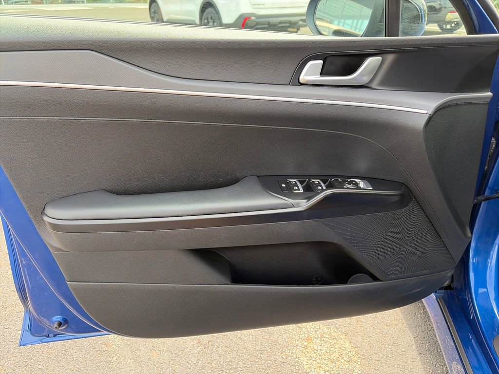 Used 2022 Kia K5 GT-Line FWD image 16