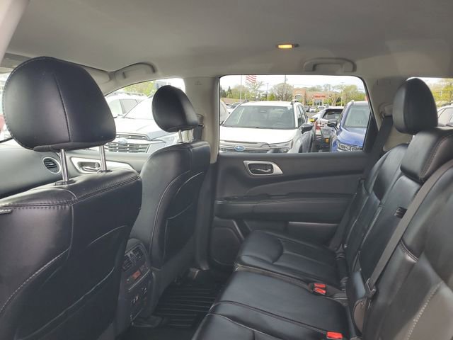 Used 2020 Nissan Pathfinder SL AWD/4WD image 10